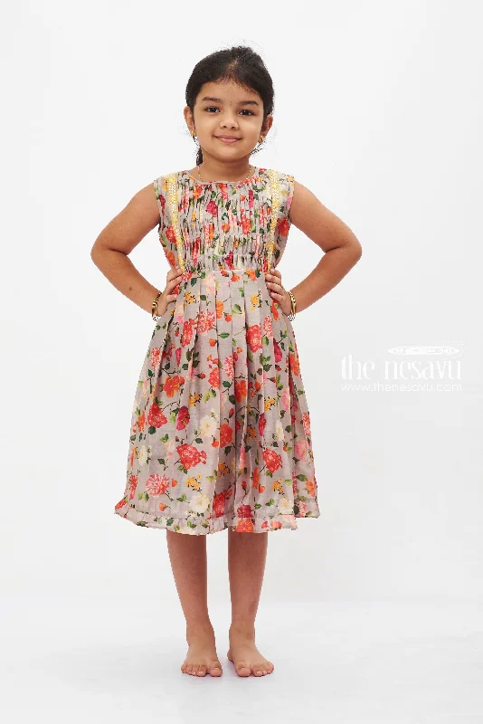Garden Romance Floral Dress: Charming Sleeveless Frock with Vibrant Rose Print for Girls Tunics Custom made Garden Romance Floral Dress: Charming Sleeveless Frock with Vibrant Rose Print for Girls Tunics Custom made