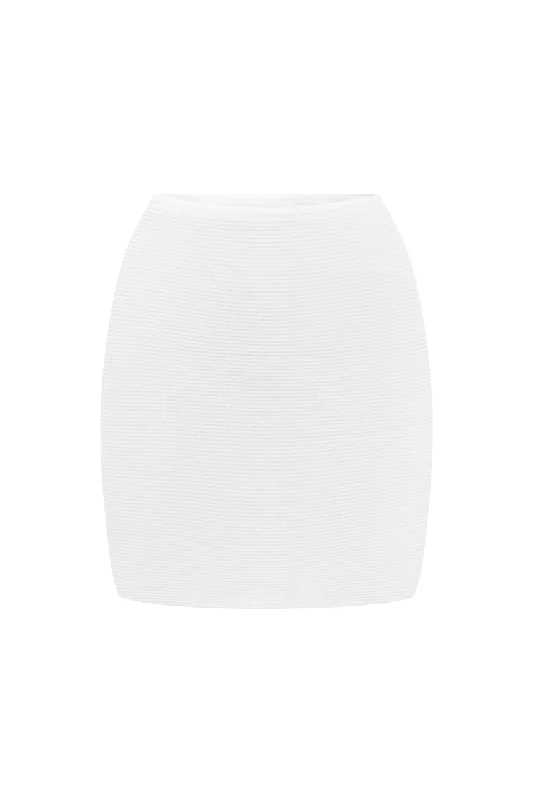 THE KNIT MINI SKIRT - WHITE